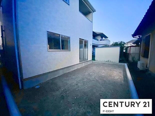 敷地内には自由に使える庭があります!