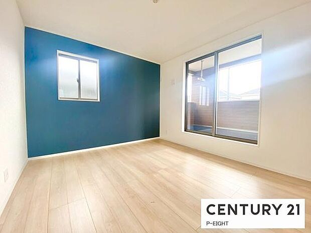 壁の色もアクセントとなりおしゃれな内装です！