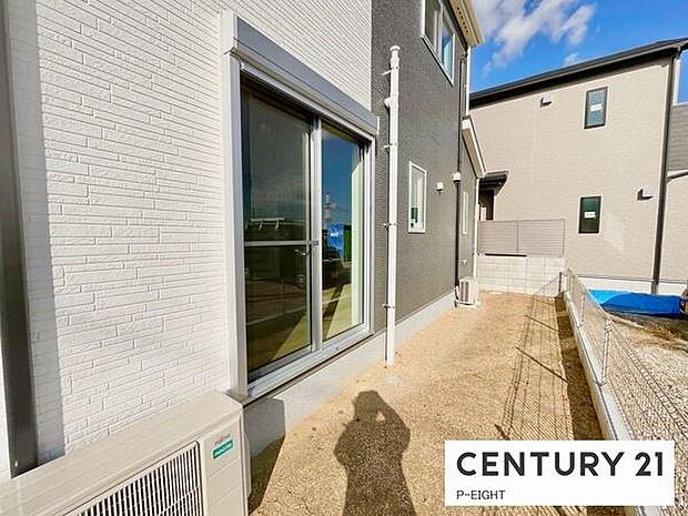 敷地内には自由に使える庭があります!