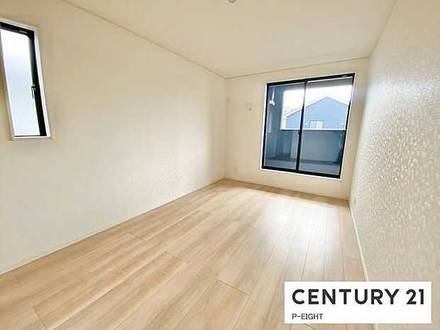 バルコニーに面している明るい部屋です！