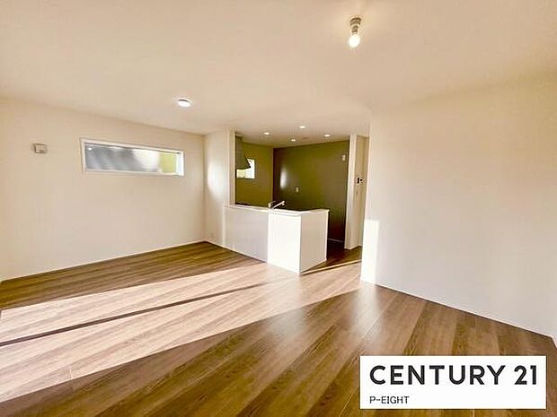 家族の笑い声が聞こえてきそうな、暖かい空間になっています。