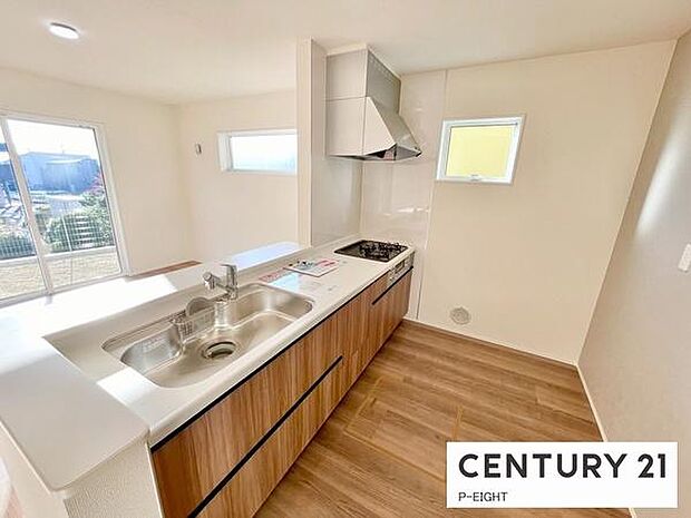 料理をしながらリビングを見渡せるつくりで、料理中も家族との会話がはずみます。