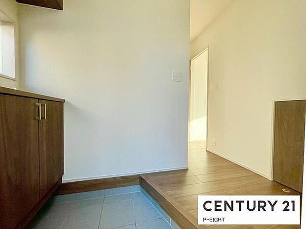 広々とした玄関で来客を受け入れます!