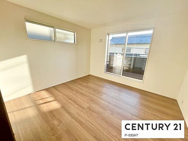 バルコニーに面している明るい部屋です!