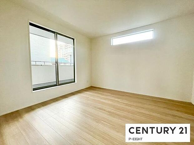 バルコニーに面している明るい部屋です！