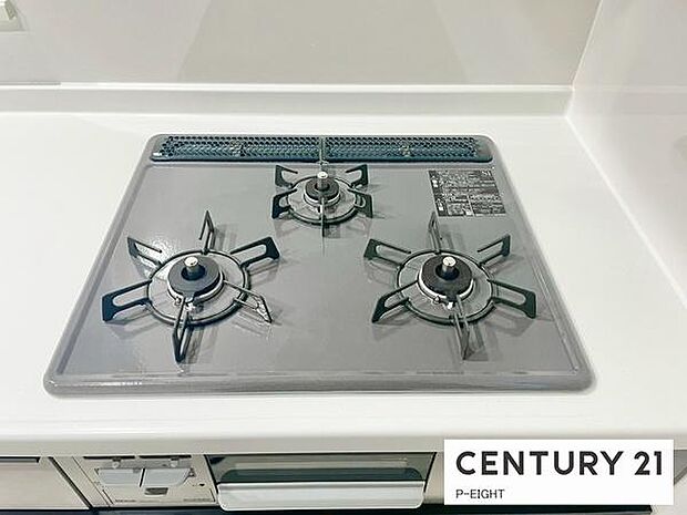 三口コンロで料理もはかどりますね!グリルもあります!