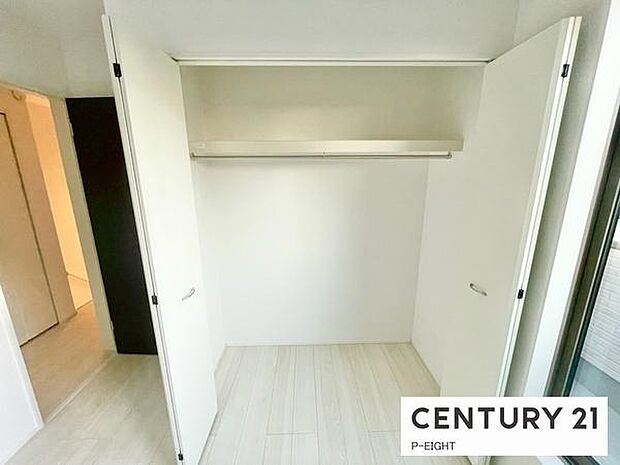 クローゼットでお部屋もスッキリ!