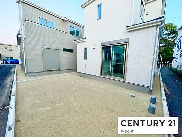 敷地内には自由に使える庭があります!