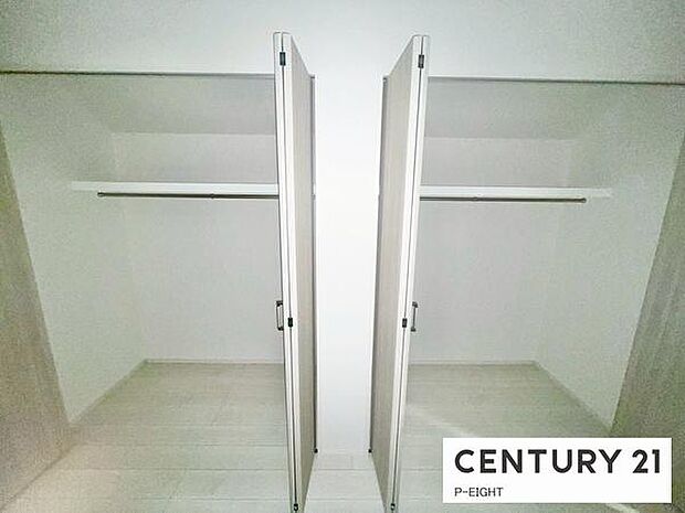 クローゼットでお部屋もスッキリ！