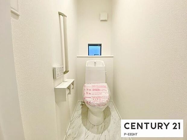 ウォシュレット付きの暖房便座で快適です！