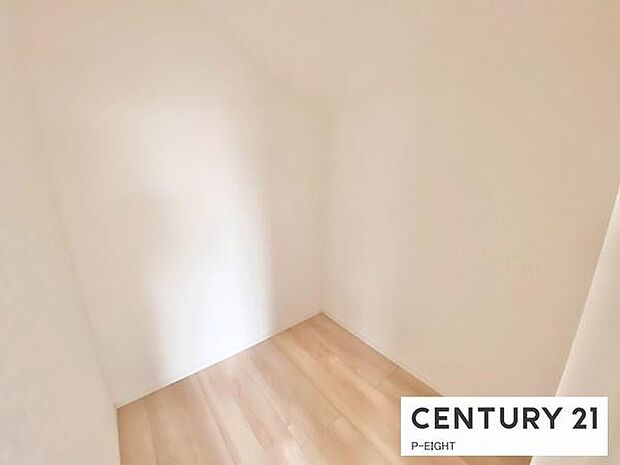 ウォークインクローゼットでたくさん収納できます!