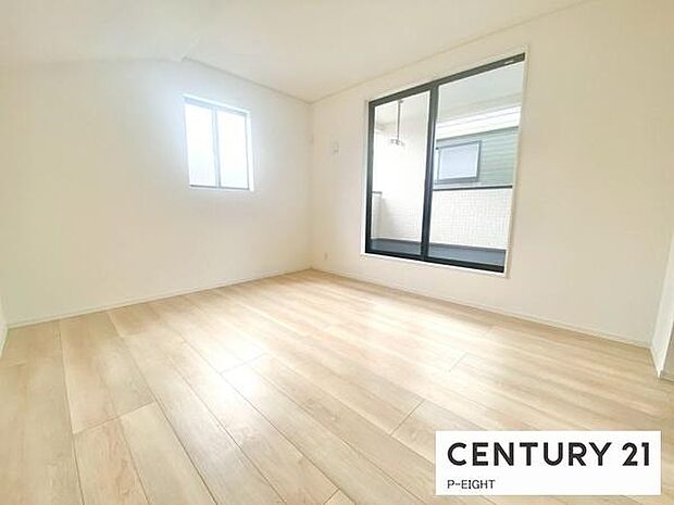 バルコニーに面している明るい部屋です!