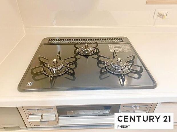 三口ガスコンロで料理もはかどりますね!グリルもあります!