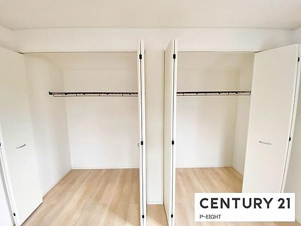 クローゼットでお部屋もスッキリ!