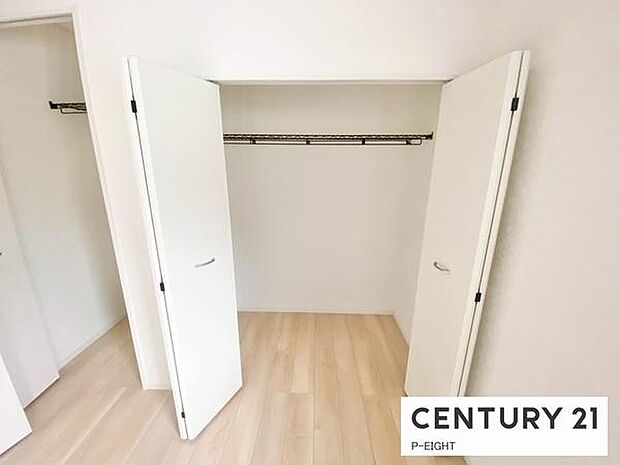 クローゼットでお部屋もスッキリ!