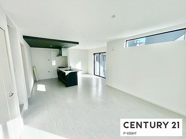 広々とした明るいリビングです！