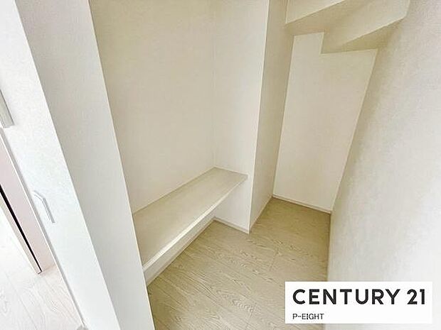 スタディーカウンターがあり、お子様の学習や在宅ワークに最適！