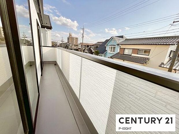 陽当り良好のワイドバルコニーです！