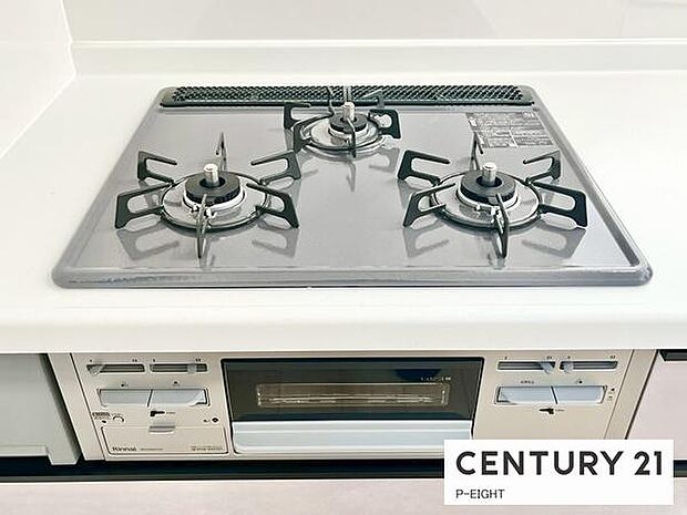 三口コンロで料理もはかどりますね!グリルもあります!