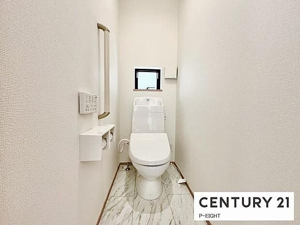 ウォシュレット付きの暖房便座で快適です!