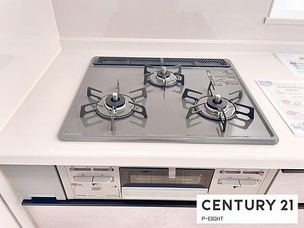 料理をしながらリビングを見渡せるつくりで、料理中も家族との会話がはずみます。