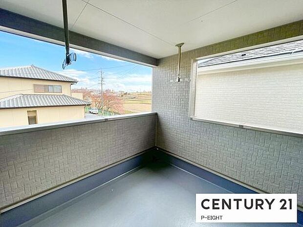 インナーバルコニーで雨の日も洗濯物を干せます！