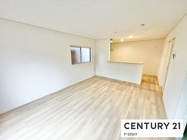 家族の笑い声が聞こえてきそうな、暖かい空間になっています。