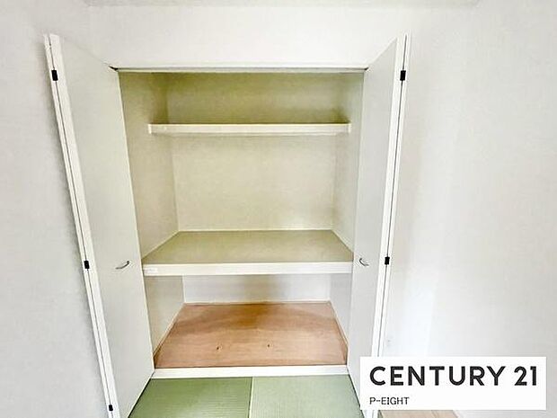 和室には収納に便利な押入れあり!