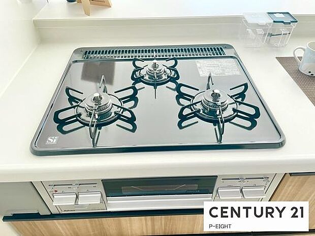 三口コンロで料理もはかどりますね!グリルもあります!