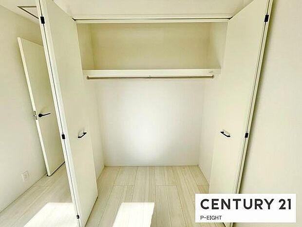 クローゼットでお部屋もスッキリ!