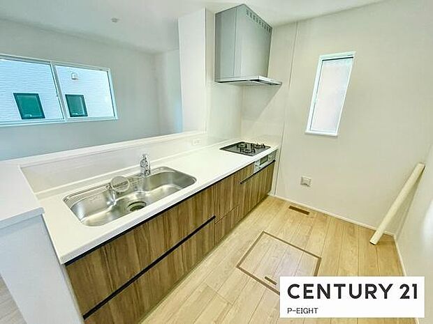 料理をしながらリビングを見渡せるつくりで、料理中も家族との会話がはずみます。