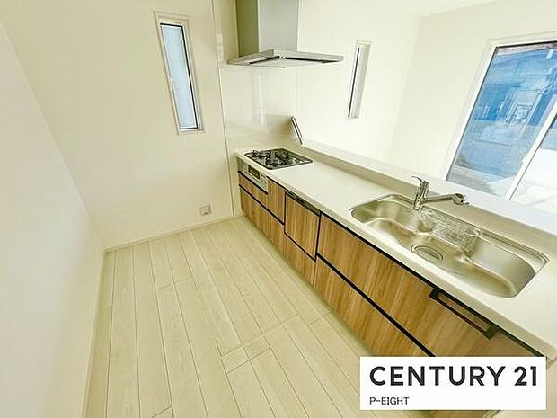 料理をしながらリビングを見渡せるつくりで、料理中も家族との会話がはずみます。