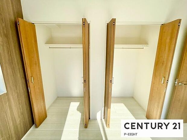 クローゼットでお部屋もスッキリ!