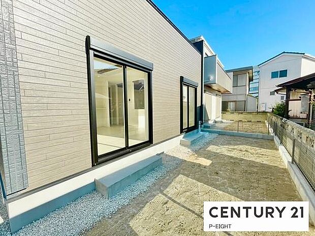 敷地内には自由に使える庭があります!