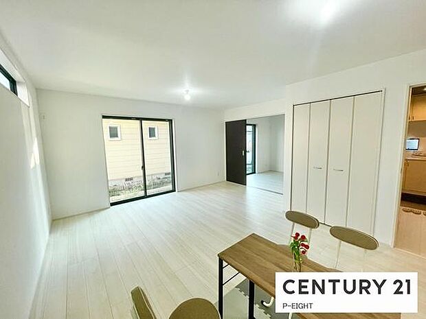 広々とした明るいリビングです！