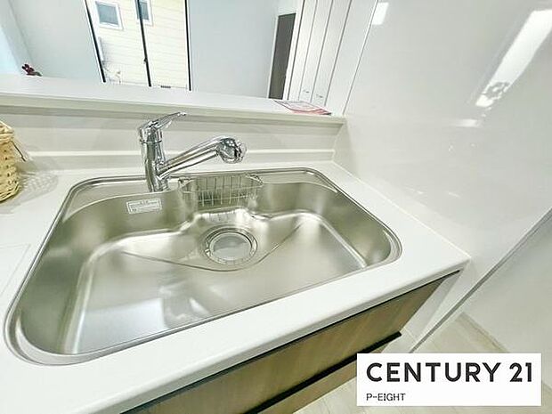 三口コンロで料理もはかどりますね！グリルもあります！