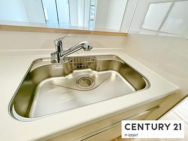 三口コンロで料理もはかどりますね!グリルもあります!