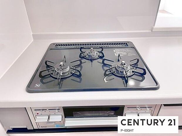 三口コンロで料理もはかどりますね！グリルもあります！