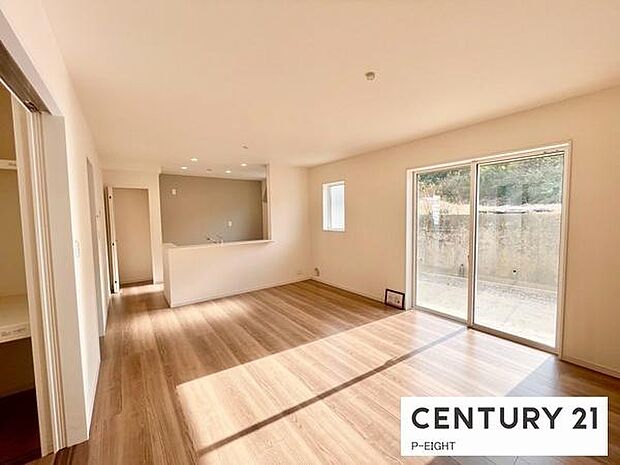 家族の笑い声が聞こえてきそうな、暖かい空間になっています。