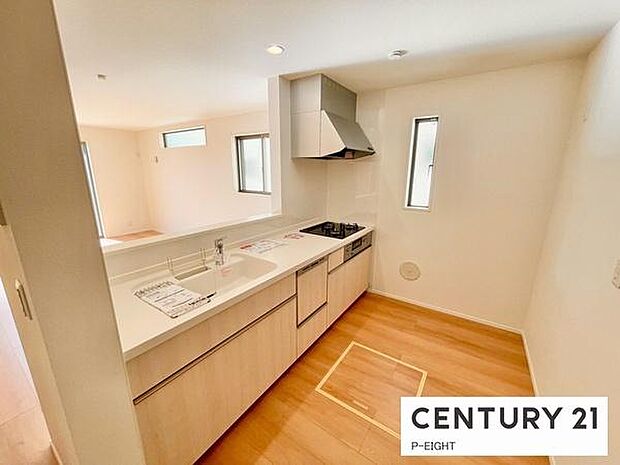 料理をしながらリビングを見渡せるつくりで、料理中も家族との会話がはずみます。