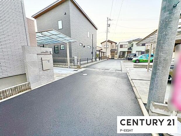 アスファルト塗装の道路です!