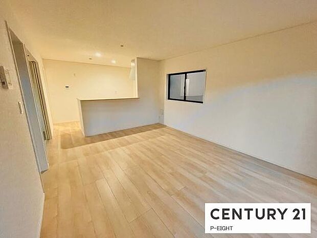 家族の笑い声が聞こえてきそうな、暖かい空間になっています。