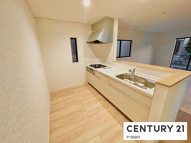 料理をしながらリビングを見渡せるつくりで、料理中も家族との会話がはずみます。