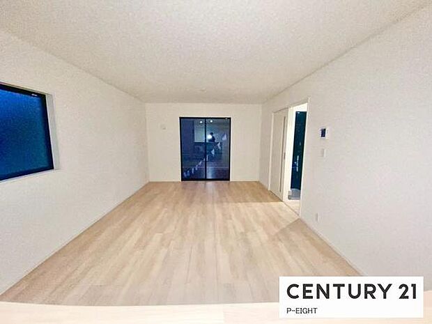 家族の笑い声が聞こえてきそうな、暖かい空間になっています。