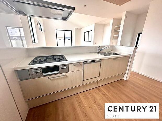 料理をしながらリビングを見渡せるつくりで、料理中も家族との会話がはずみます。