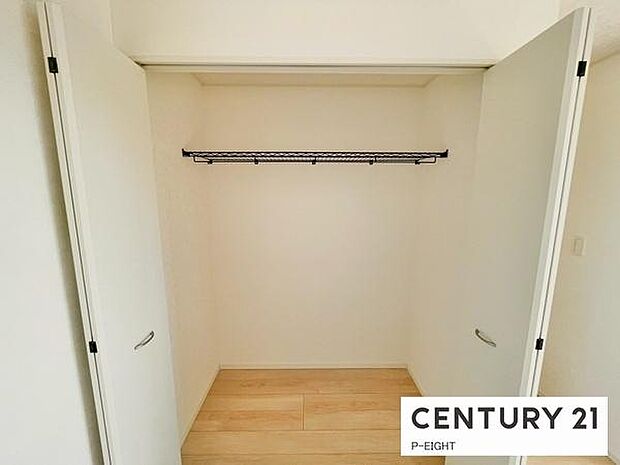 クローゼットでお部屋もスッキリ！