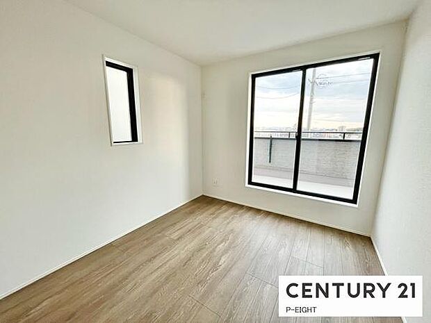 バルコニーに面している明るい部屋です！