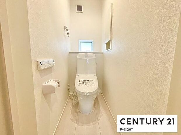 ウォシュレット付きの暖房便座で快適です！