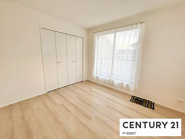 バルコニーに面している明るい部屋です！