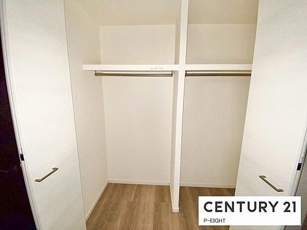 クローゼットでお部屋もスッキリ！